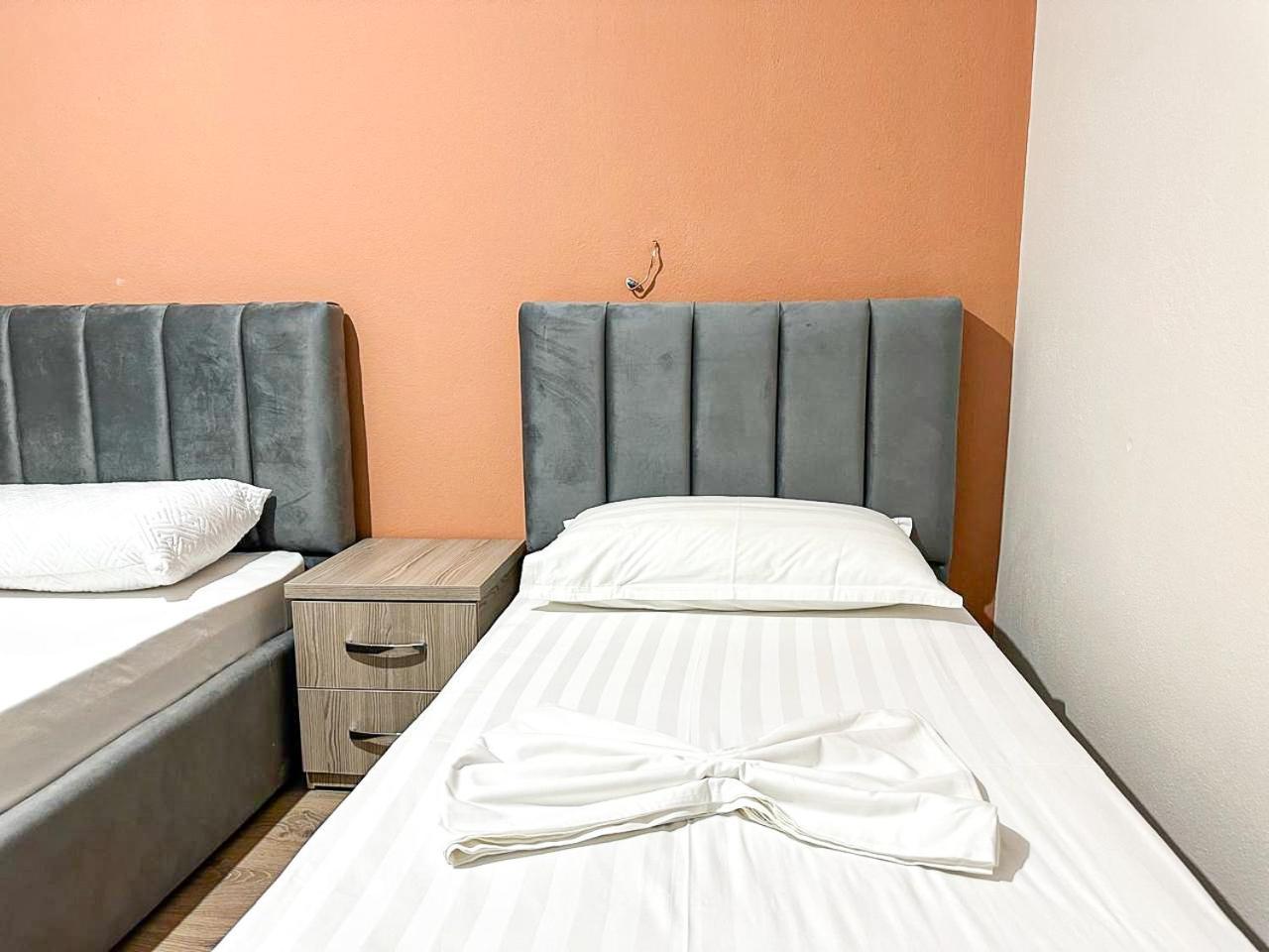 Grand Park 2Br Apartment Tirana Buitenkant foto